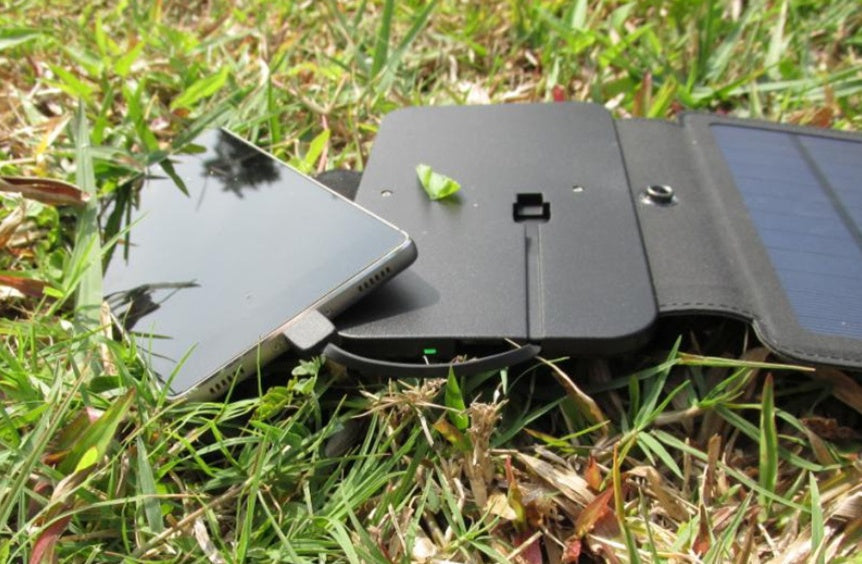 8W Foldable Outdoor Solar Charger
