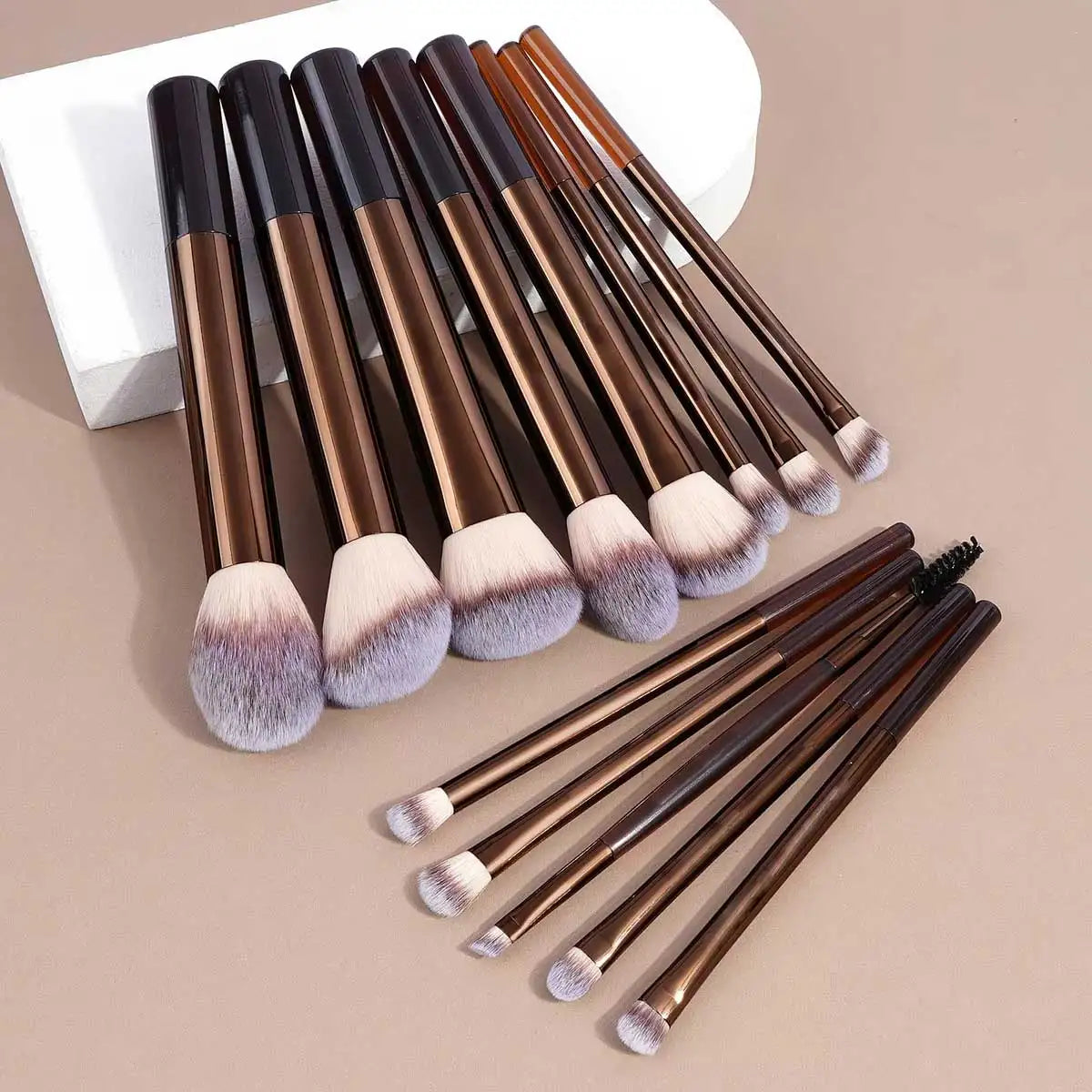 Ensemble de pinceaux de maquillage pour fond de teint et correcteur