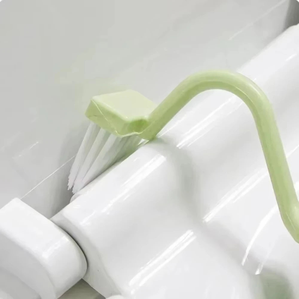 Curved Toilet Brush with Long Handle