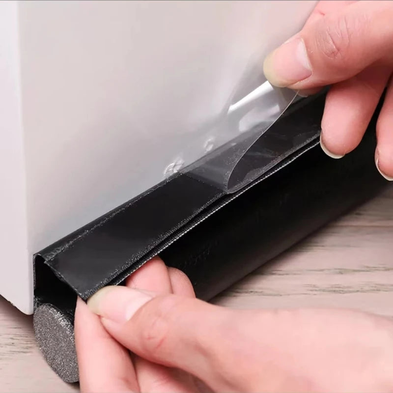 Bande d'étanchéité pour bas de porte / joint de porte