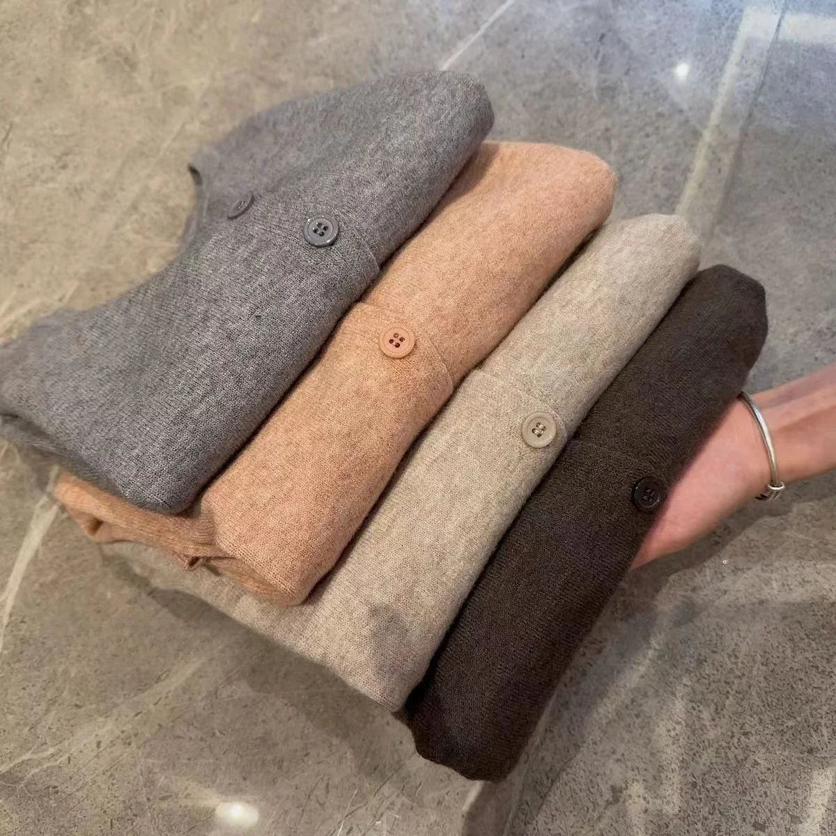 2026 New Fashion Women's Fleece Knit Loose Short