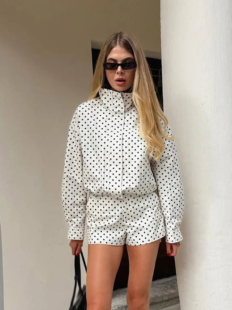 Veste zippée à col roulé et pois pour femme
