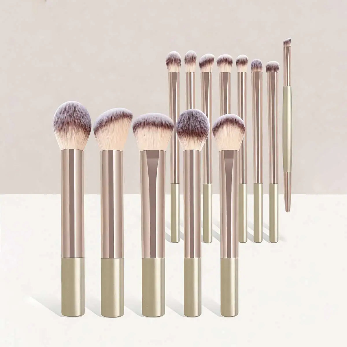 Ensemble de pinceaux de maquillage pour fond de teint et correcteur