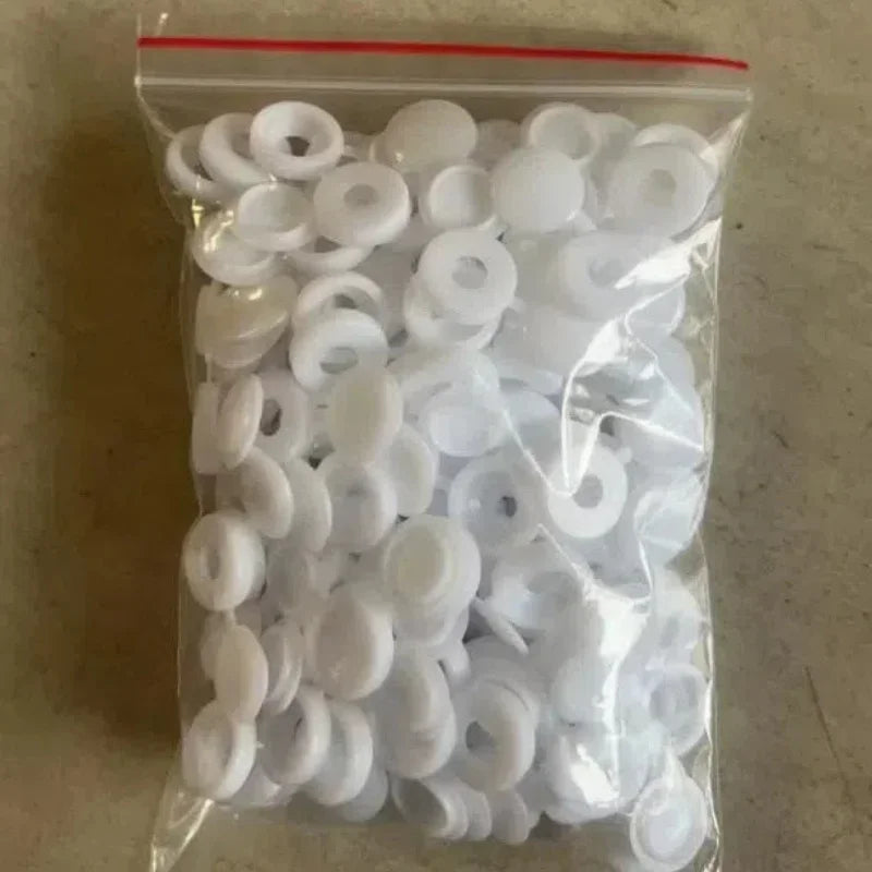 Chevilles à expansion pratiques en plastique à charnière
