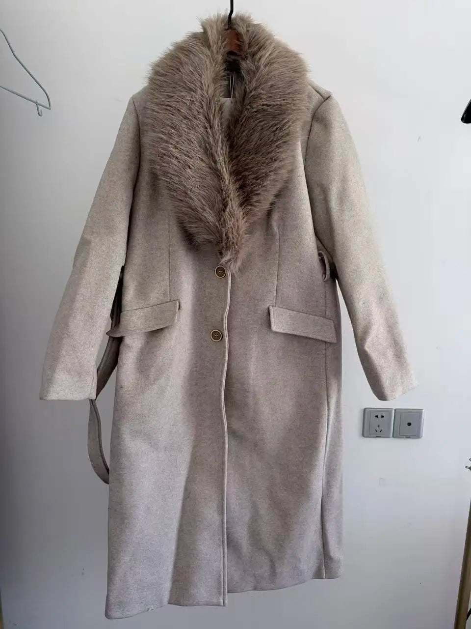 Women's Belt Warm Fur Collar Coat Flip Collar Pocket