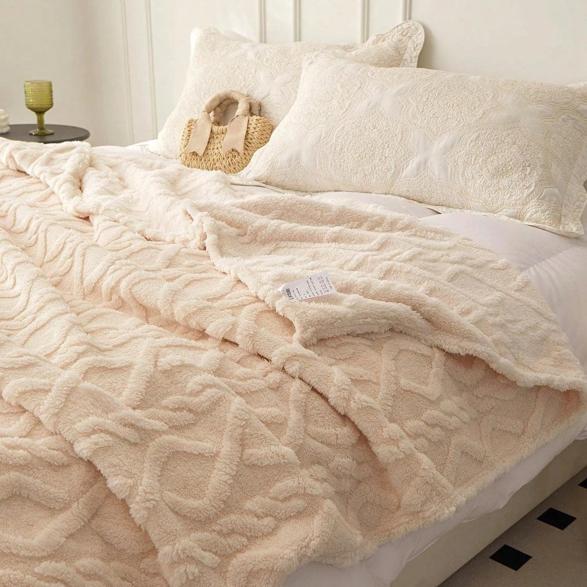 Single - Layer Coral Fleece Blanket